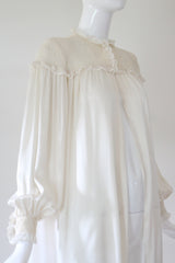 "Lace & Smocking Stiches" Vintage 1940's Ivory Lace Smocking Stitch Robe UK 10-12 US 6-8