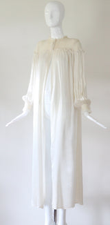 "Lace & Smocking Stiches" Vintage 1940's Ivory Lace Smocking Stitch Robe UK 10-12 US 6-8