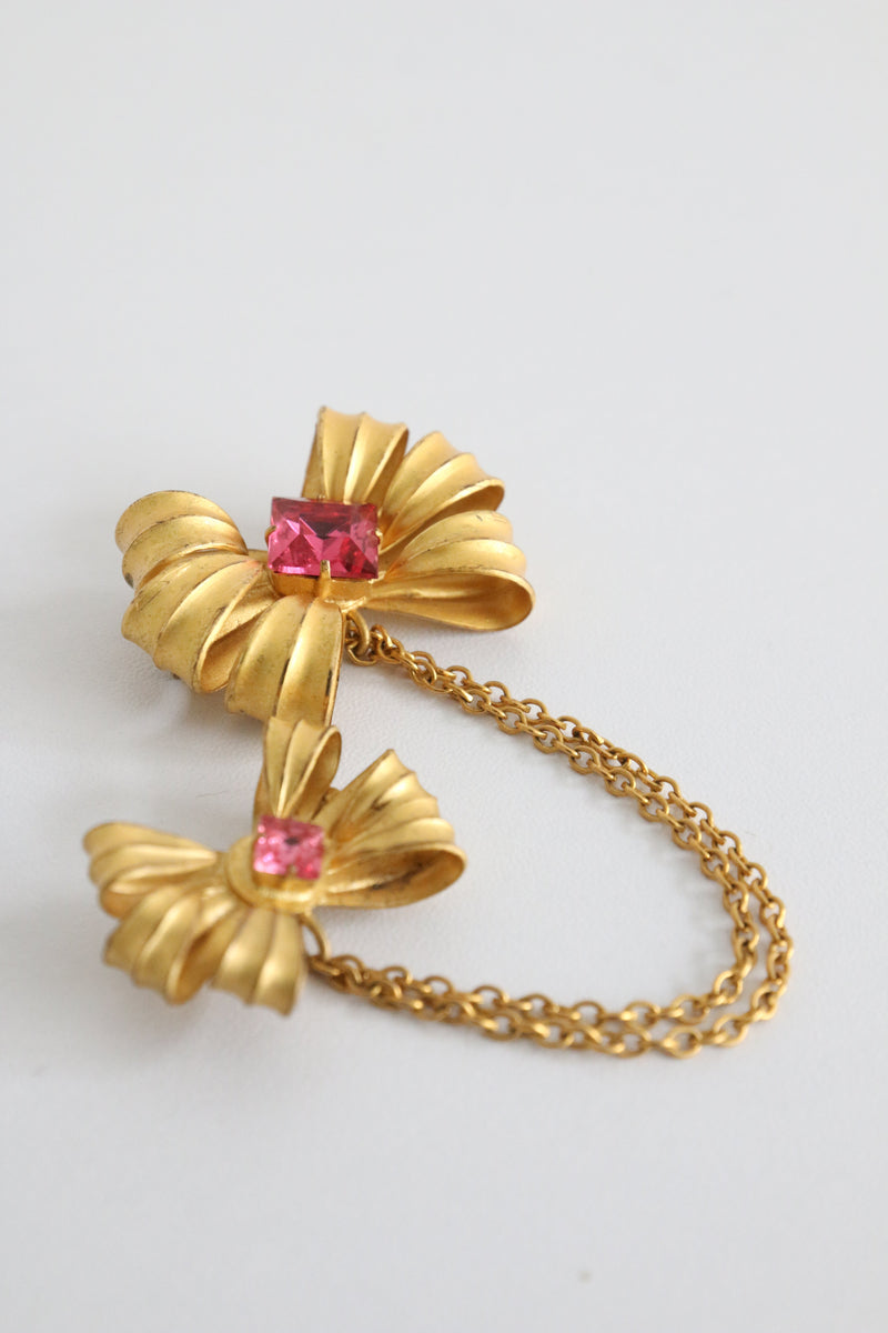 "Sweet Bows" Vintage 1950's Gold & Pink Chatelaine Bow Brooch