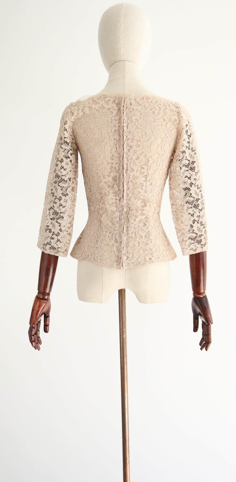 "Dentelle" Vintage 1950's Fitted Nude Lace Blouse UK 8 US 4