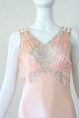 "Taupe Lace Accents" Vintage 1930's Pink & Taupe Lace Accent Gown UK 8-10 US 4-6