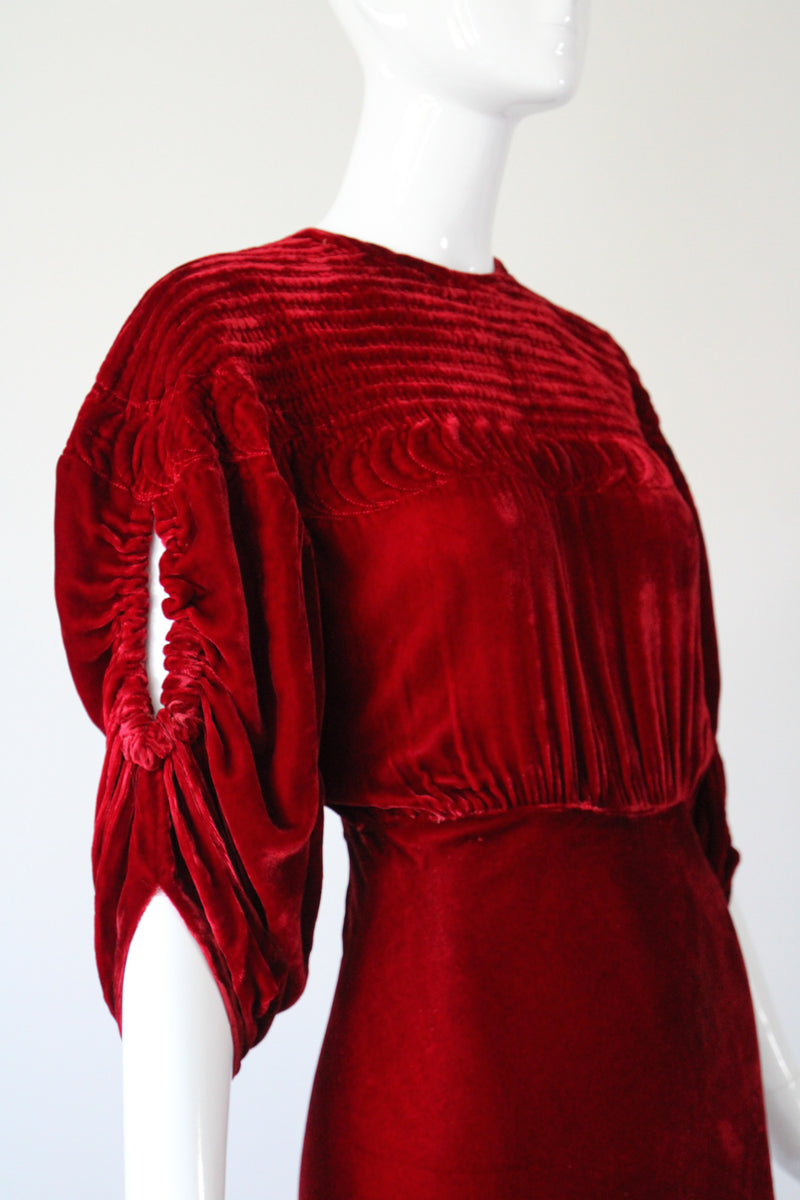 "Crimson Velvet Moons" Vintage 1930's Crimson Silk Velvet Evening Gown UK 8 US 4