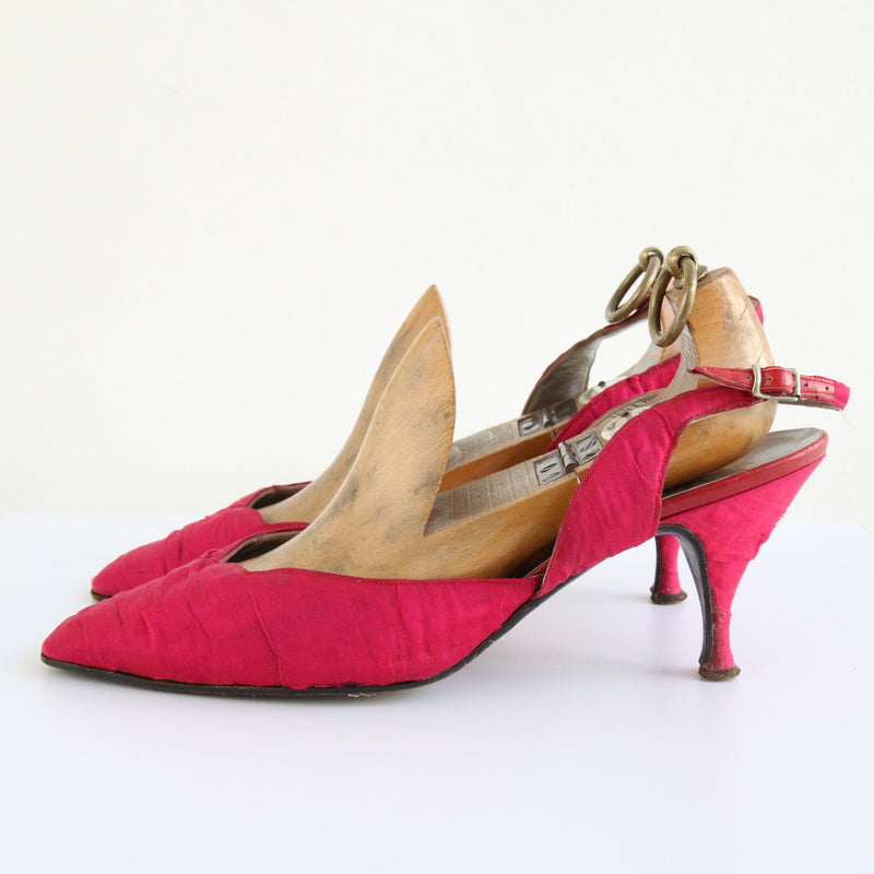 "Tickle Me Pink" Vintage 1960's Satin Matelasse Dress, Capelet & Shoe Set UK 12 US 8