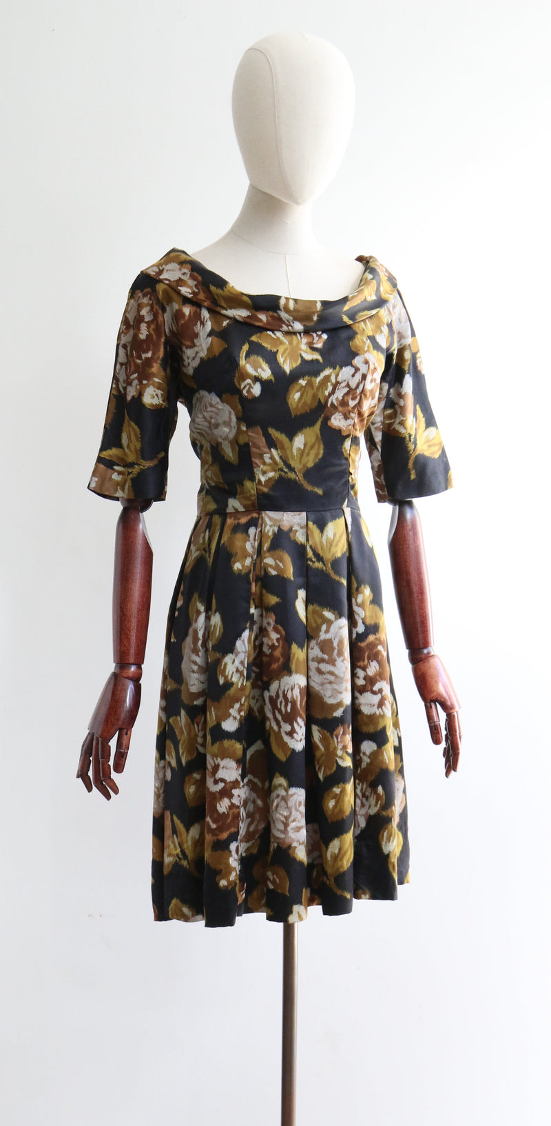 "A Vision of Roses" Vintage 1950's Suzy Perette Silk Floral Dress UK 8 US 4