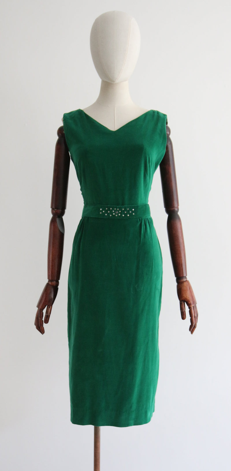 Pine Green Velvet Vintage 1950's Pine Green Velvet & Rhinestone Detail Dress UK 8 US 4 Pine Green Velvet Vintage 1950's Pine Green Velvet & Rhinestone Detail Dress UK 8 US 4