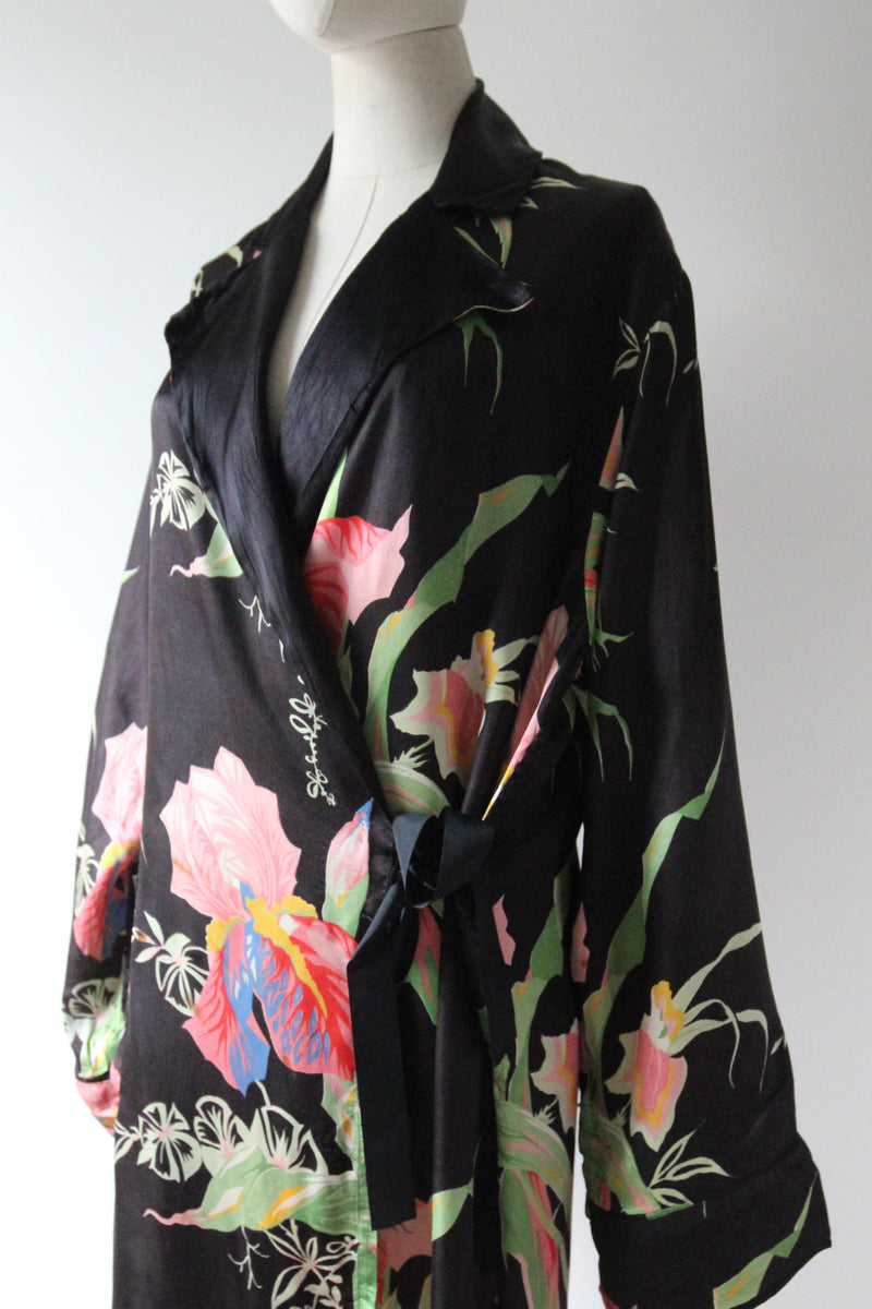 "Wild Irises" Vintage 1940's Wild Iris Floral Print Robe UK 10-14 US 6-10