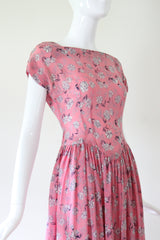 "Scattered Florals" Vintage 1940's Pink & Navy Scattered Floral Silk Dress UK 8 US 4