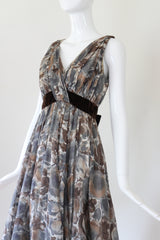 "Watercolour Roses & Velvet" Vintage 1950's Pleated Watercolour Floral Dress UK 8 US 4