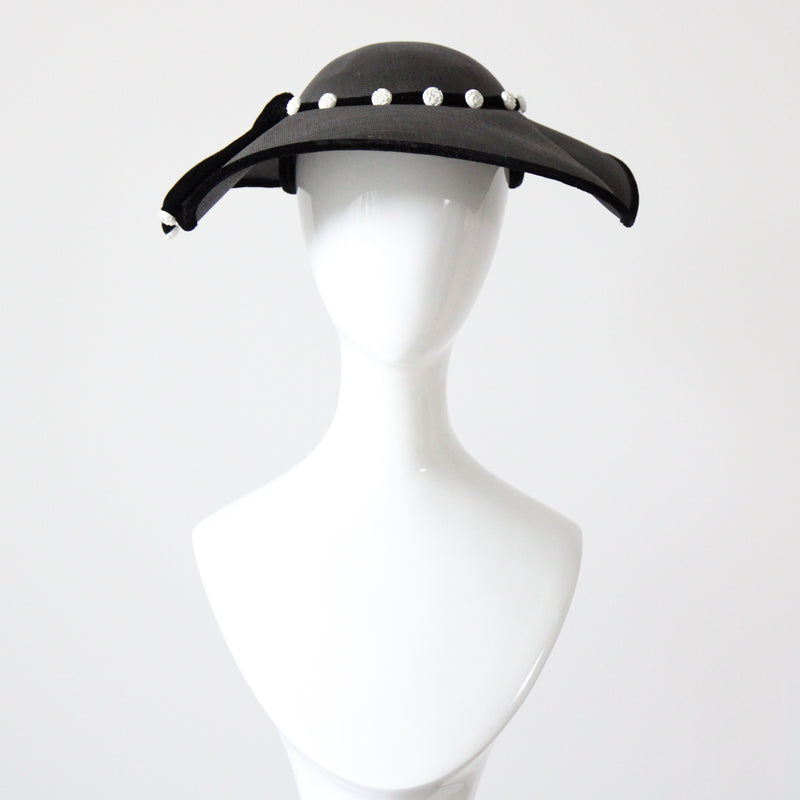 "Scallop Straw & Velvet" Vintage 1950's Black Straw & Velvet Scalloped Saucer Hat
