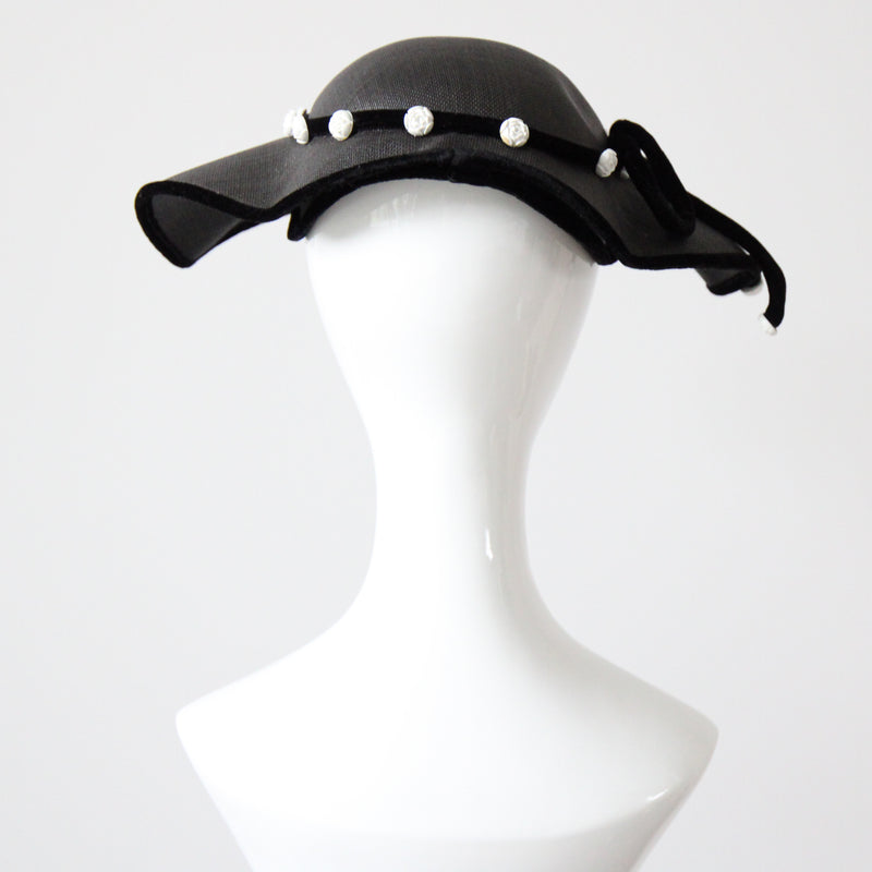 "Scallop Straw & Velvet" Vintage 1950's Black Straw & Velvet Scalloped Saucer Hat