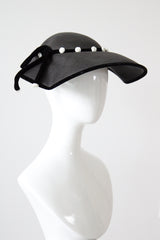 "Scallop Straw & Velvet" Vintage 1950's Black Straw & Velvet Scalloped Saucer Hat