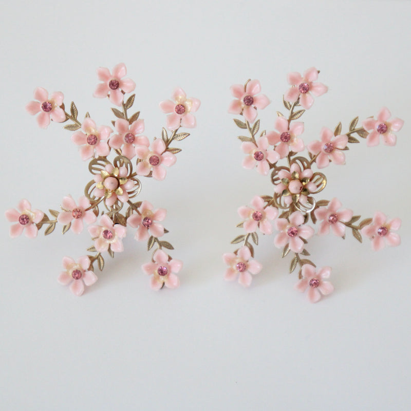 "Trailing Blossoms" Vintage 1950's Pink Floral Climber Clip on Earrings