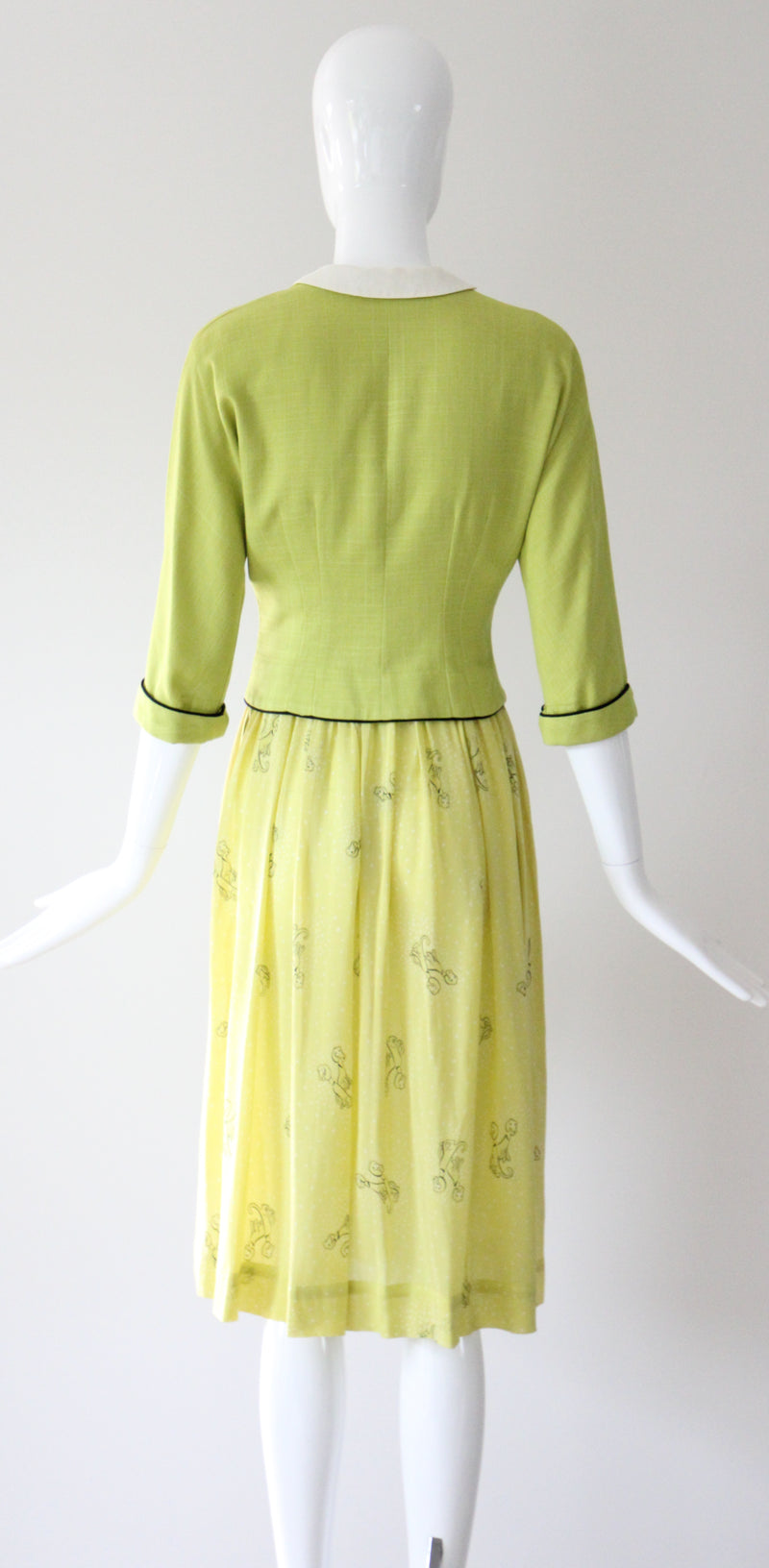 "Chartreuse Companions" Vintage Late 1940's Chartreuse Novelty Print Dress & Jacket Set UK 6 US 2