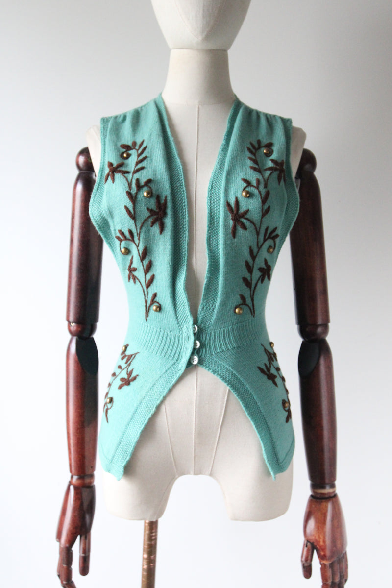 "Wildflowers & Wool" Vintage 1940's Pacific Blue Embroidered & Knitted Waistcoat UK 6-8 US 2-4