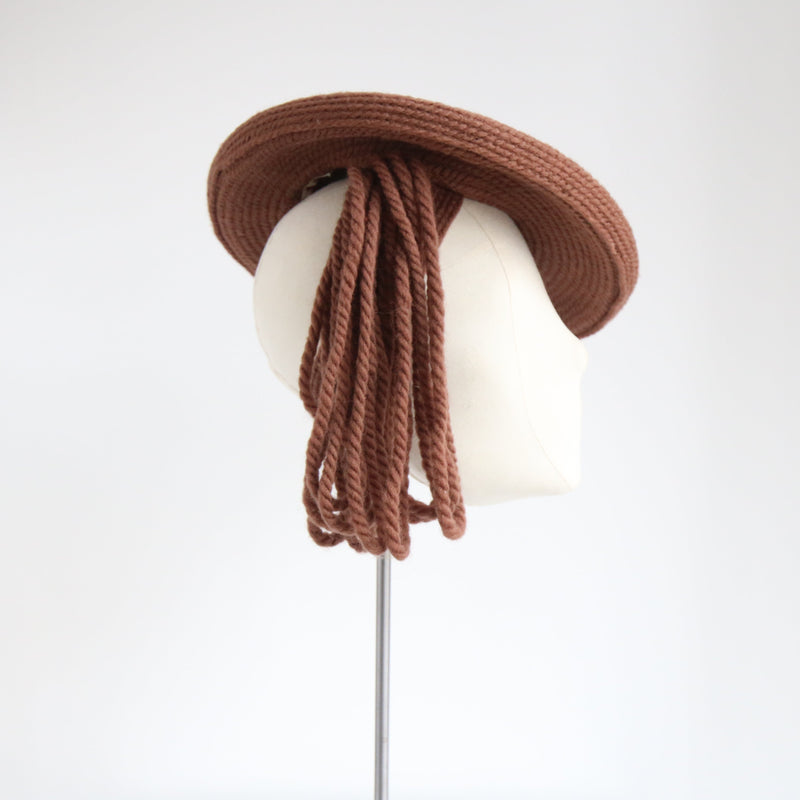 "Needlepoint By Everitt" Vintage 1940's Woven Tawny Brown Tilt Hat