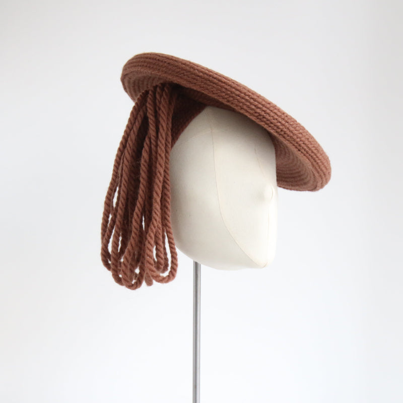 "Needlepoint By Everitt" Vintage 1940's Woven Tawny Brown Tilt Hat