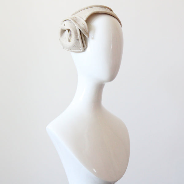 "Linen Lily" Vintage 1950's Linen & Rhinestone Lily Design Percher Hat
