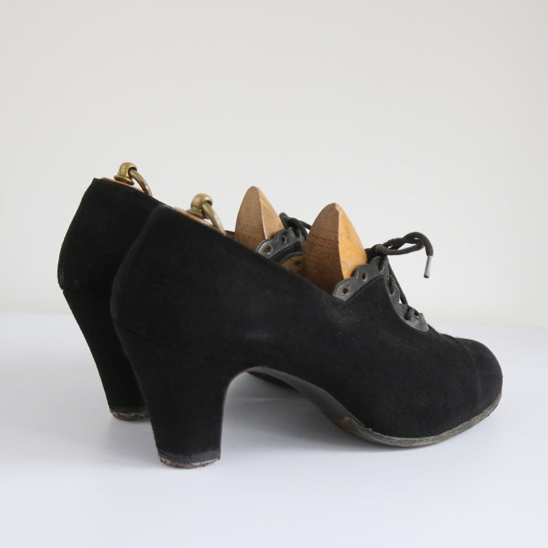 "Suede Lace Ups" Vintage 1940's Black Suede Heels UK 5.5 EU 38.5 US 7.5
