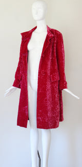 "Pink Matelasse Velvet" Vintage 1960's Fuchsia Matelasse Velvet Coat UK 14 US 10