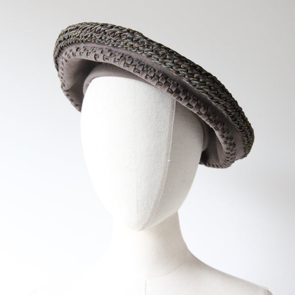 "Lamé Braiding" Vintage 1940's Grey Felt & Lamé Braided Trim Circular Tam Hat