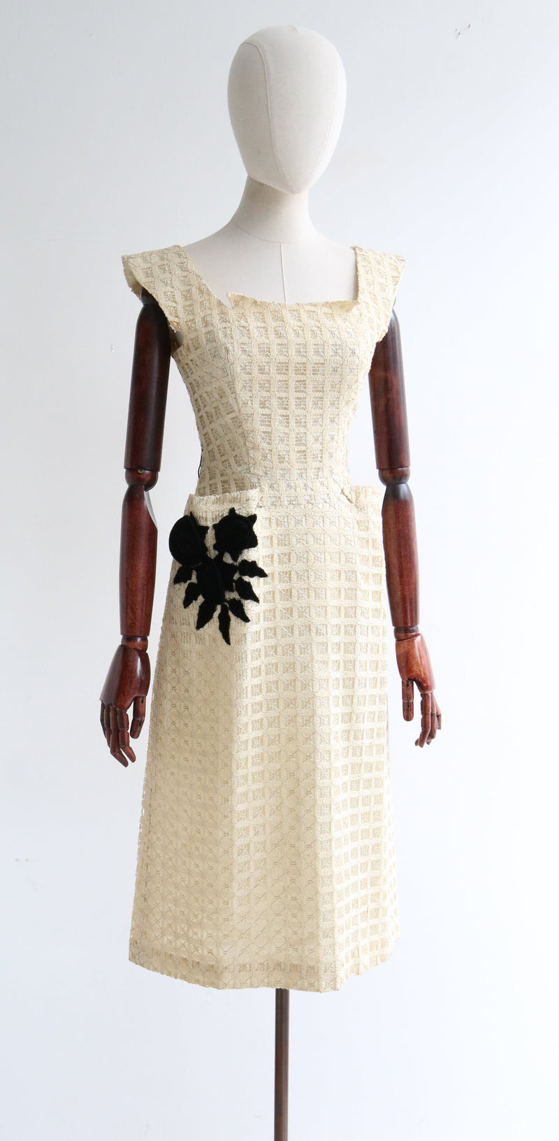 "Velvet Roses " Vintage 1950's Cream & Gold Woven Dress UK 8 US 4