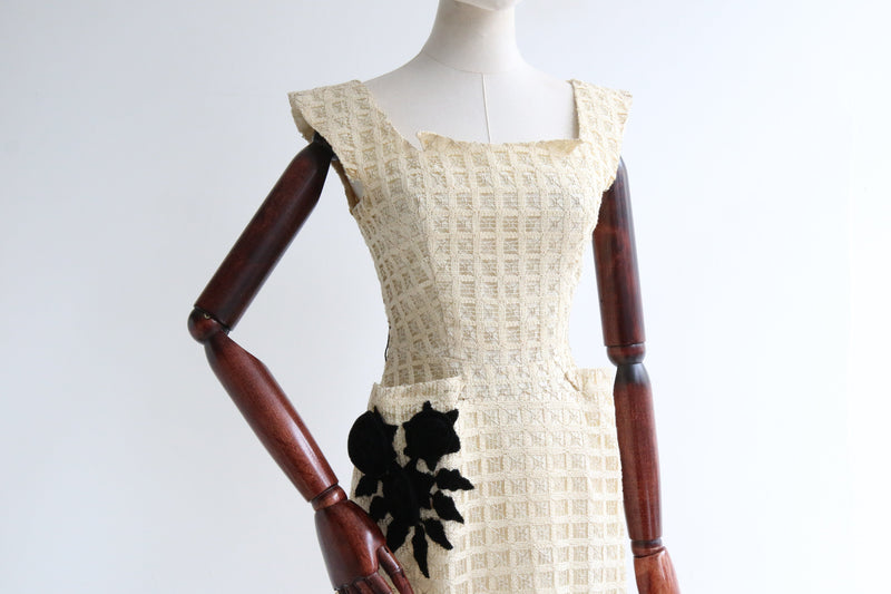 "Velvet Roses " Vintage 1950's Cream & Gold Woven Dress UK 8 US 4