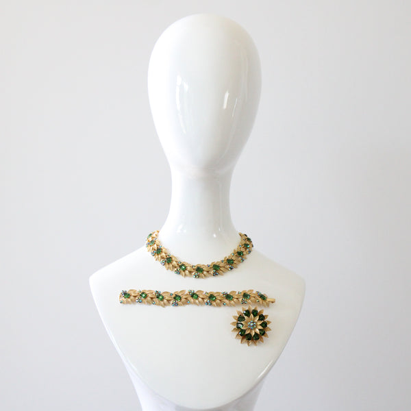 "Brushed Gold Leaves & Rhinestones" Vintage 1950's Lisner Full Parure Jewellery Set