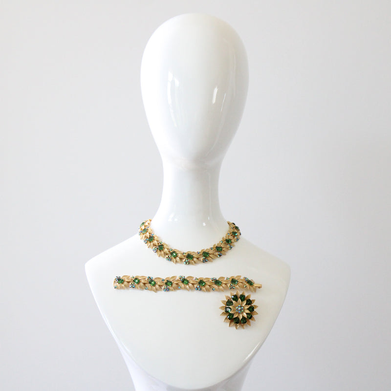 "Brushed Gold Leaves & Rhinestones" Vintage 1950's Lisner Full Parure Jewellery Set