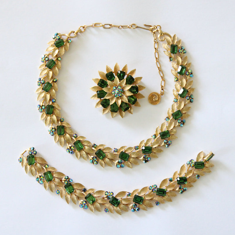 "Brushed Gold Leaves & Rhinestones" Vintage 1950's Lisner Full Parure Jewellery Set