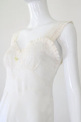 "Floral Lace Sweetheart" Vintage 1930's Floral Lace & Rayon Gown UK 8-10 US 4-6