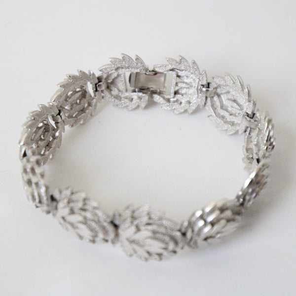 "Silver Leaves" Vintage 1950's Silver Leaf Link Bracelet