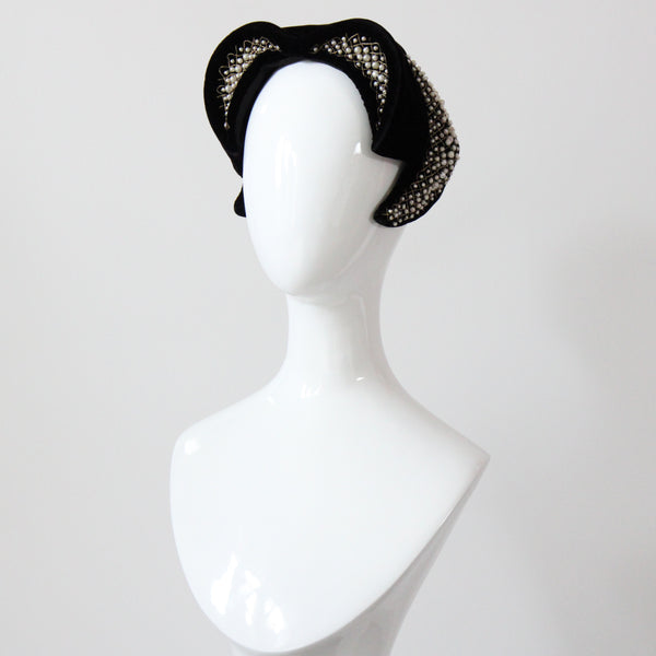 "Velvet & Pearls" Vintage 1940's Widows Peak Velvet Beaded Hat