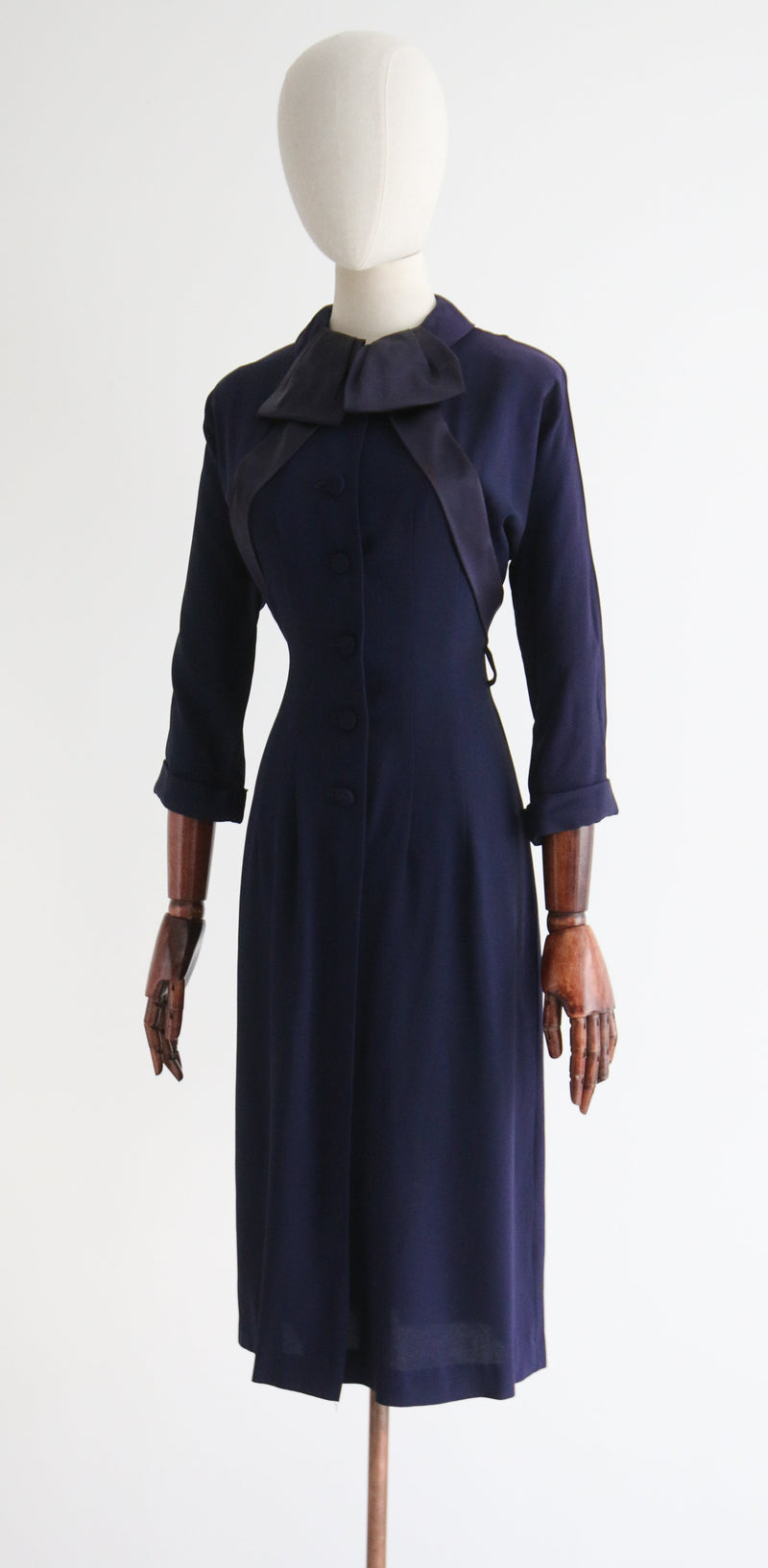 "Navy Ribbon & Tailoring" Vintage 1940's Navy Blue Fitted Dress UK 10 US 6