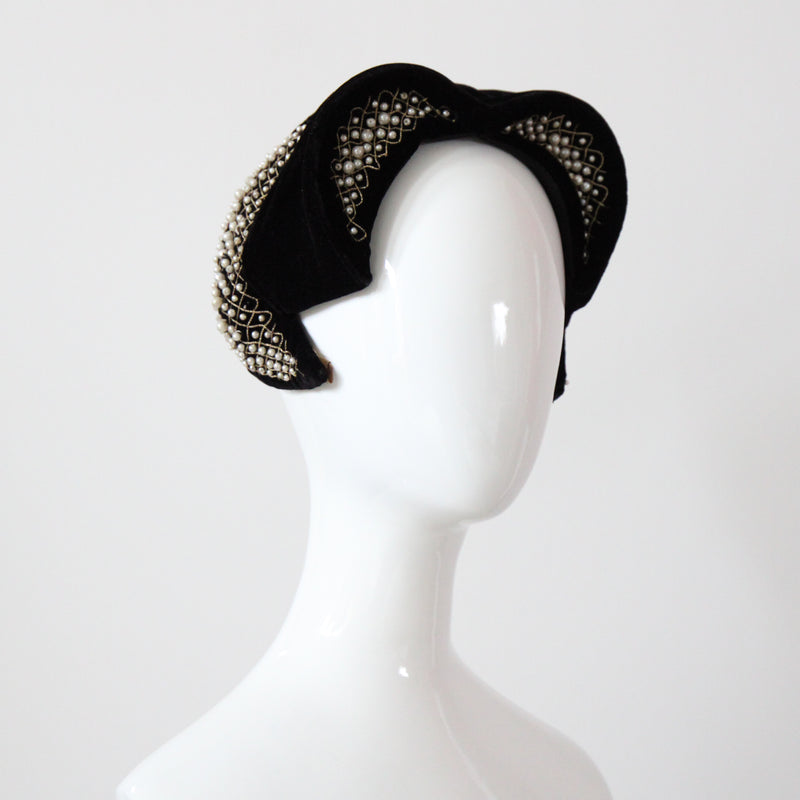 "Velvet & Pearls" Vintage 1940's Widows Peak Velvet Beaded Hat