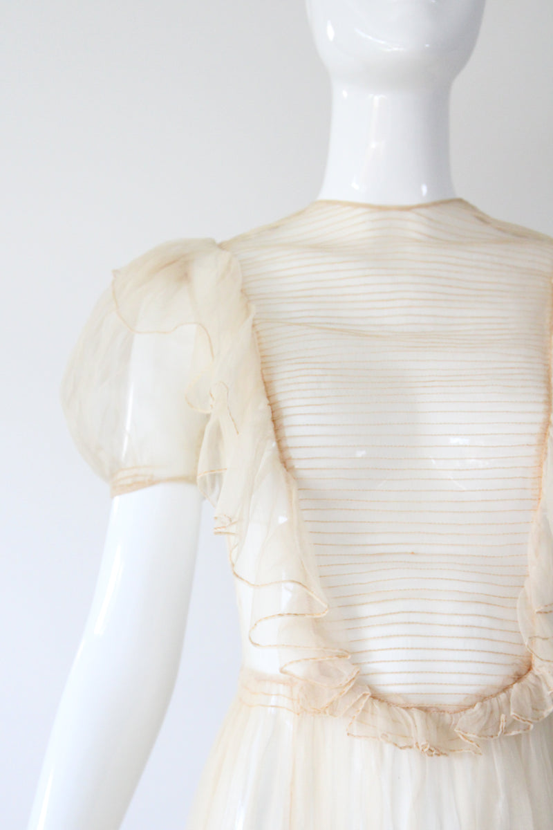"Organza Pleats" Vintage 1930's Cream Silk Organza Pleated Detail Gown UK 6 US 2