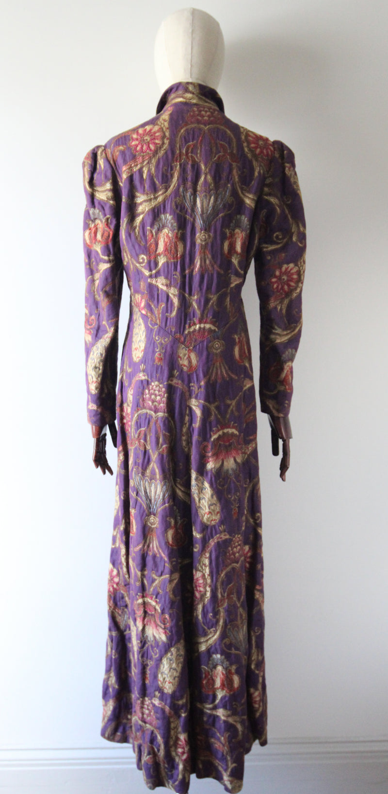 "The Peacock Garden" Vintage 1930's Imperial Magenta Silk Brocade Floral Coat UK 14 US 10