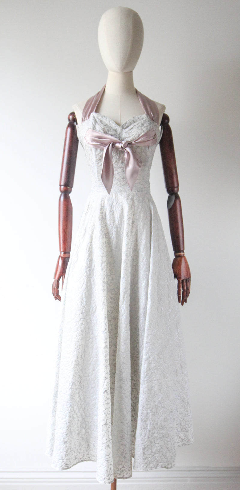 "Silver Leaves & Satin" Vintage 1950's Silver & Lilac Halter Neck Evening Gown UK 10-12 US 6-8