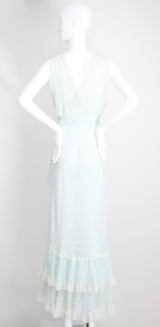 "Art Deco & Lace" Vintage 1960's Art Deco Pattern & Lace Nightdress  UK 10-12 US 6-8