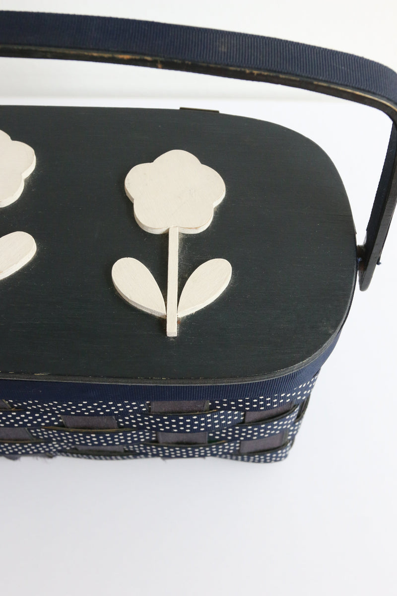 "White Daisies" Vintage 1960's Navy Blue & White Daisy Box Bag