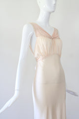 "Silk & Lace" Vintage 1930's Keyhole Detail Silk & Lace Bias Cut Gown UK 8 US 4