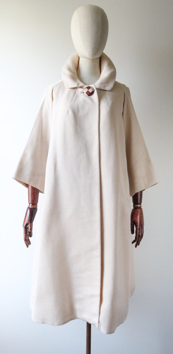 "Cream Silk Faille" Vintage 1950's Cream Silk Faille Coat UK 10-14 US 6-10