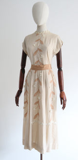 "White & Tan Daisies" Vintage 1940's Skirt & Blouse Ensemble UK 8 US 4