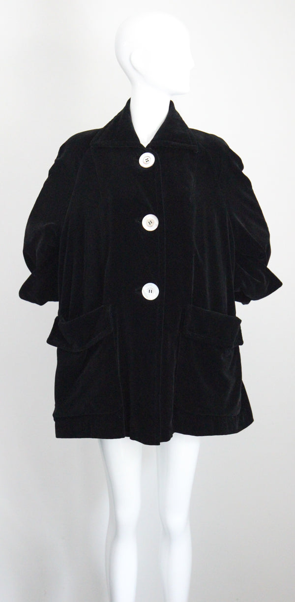 "Black Velvet & Pearl Buttons" Vintage 1940's Black Velvet Swing Coat UK 14-16 US 10-12