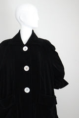 "Black Velvet & Pearl Buttons" Vintage 1940's Black Velvet Swing Coat UK 14-16 US 10-12