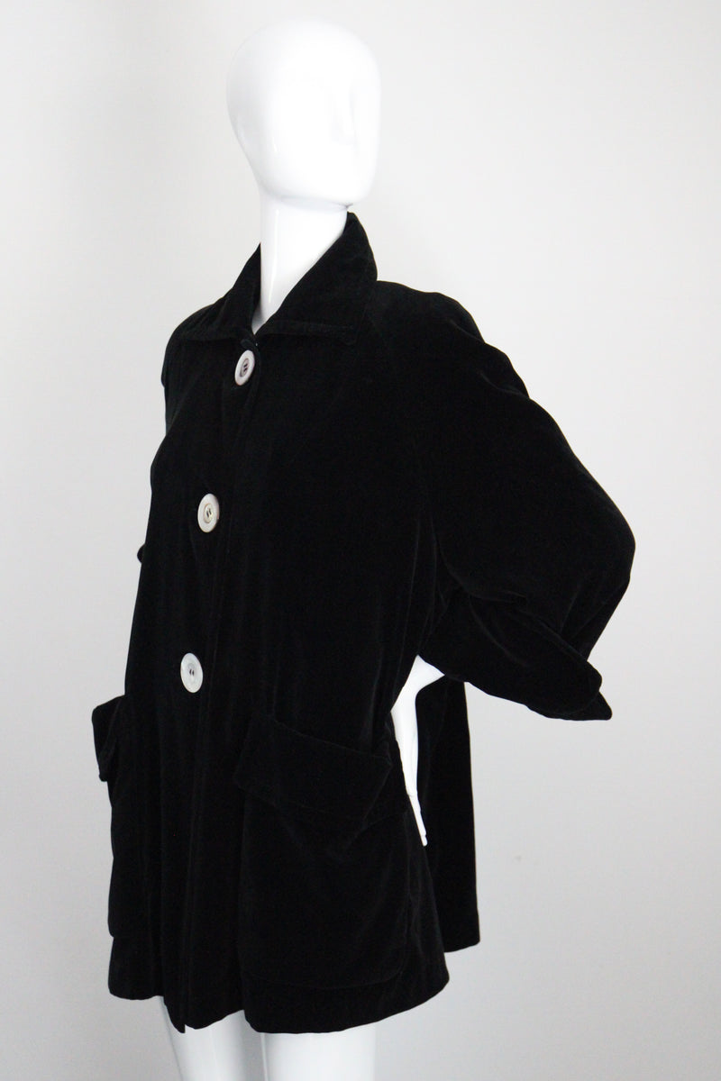 "Black Velvet & Pearl Buttons" Vintage 1940's Black Velvet Swing Coat UK 14-16 US 10-12