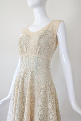 "Cream Floral Lace" Vintage Late 1940's Cream And Pale Blue Lace Dress UK 8 US 4