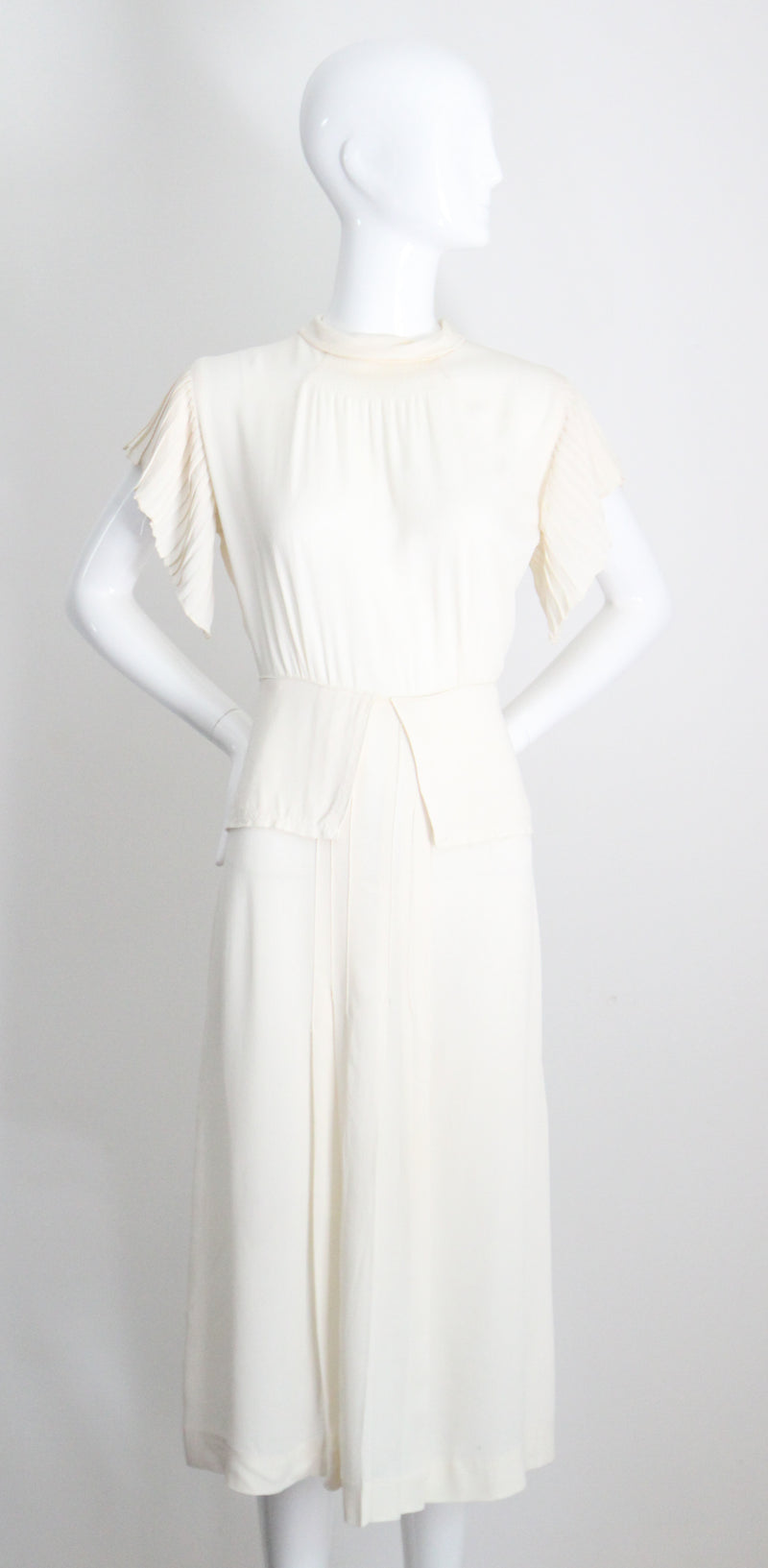 "Cream Pleats" Vintage 1940's Cream Crepe Silk Pleated Dress UK 10 US 6