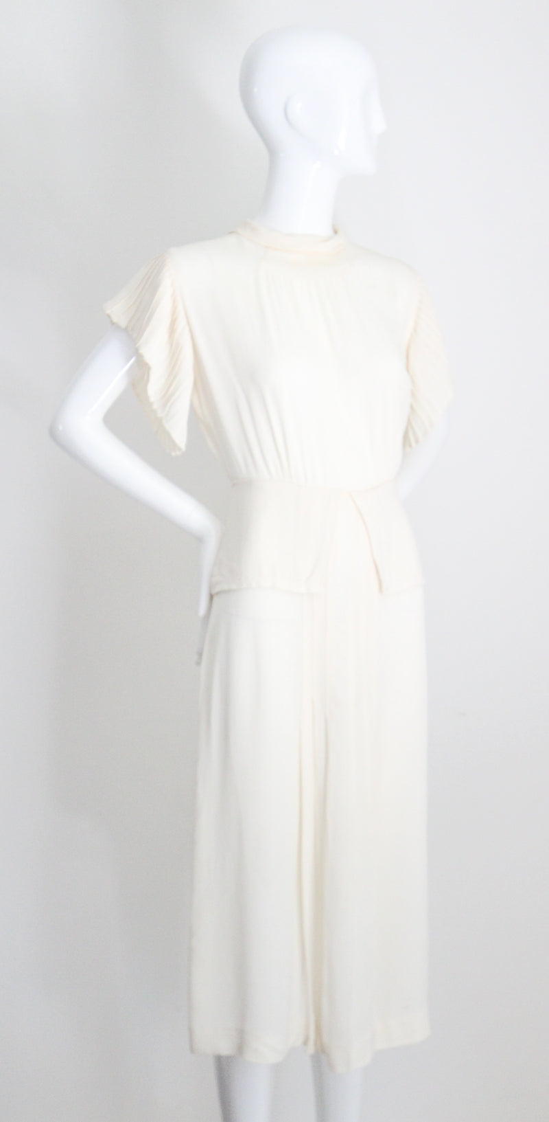 "Cream Pleats" Vintage 1940's Cream Crepe Silk Pleated Dress UK 10 US 6