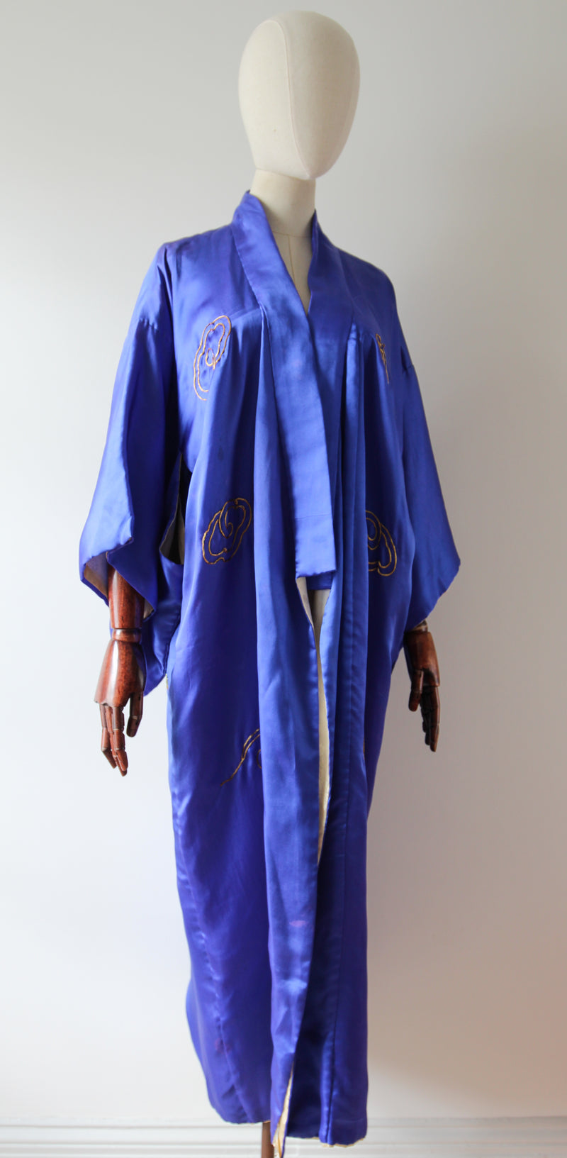 "Gold Dragon" Vintage 1940's Royal Blue Silk Gold Dragon Embroidered Kimono  UK 10-14 US 6-10