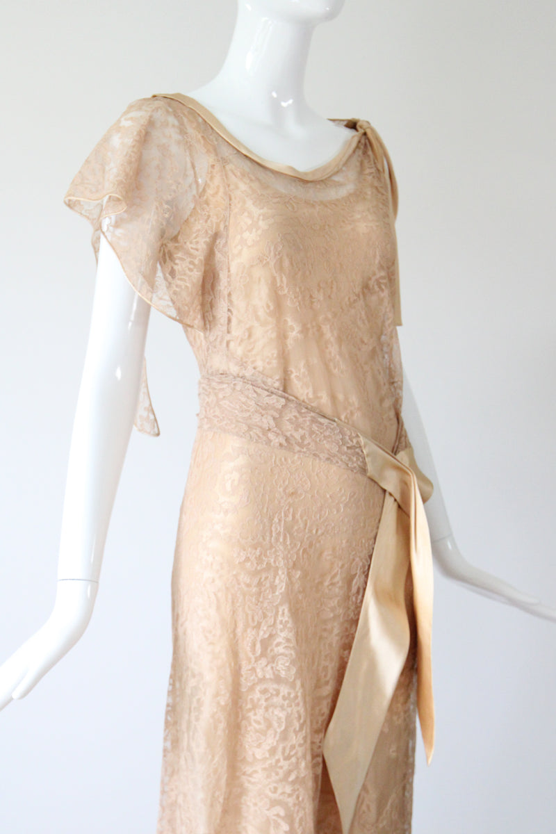"Champagne Lace & Silk" Vintage 1930's Silk & Lace Evening Gown UK 6-8 US 2-4